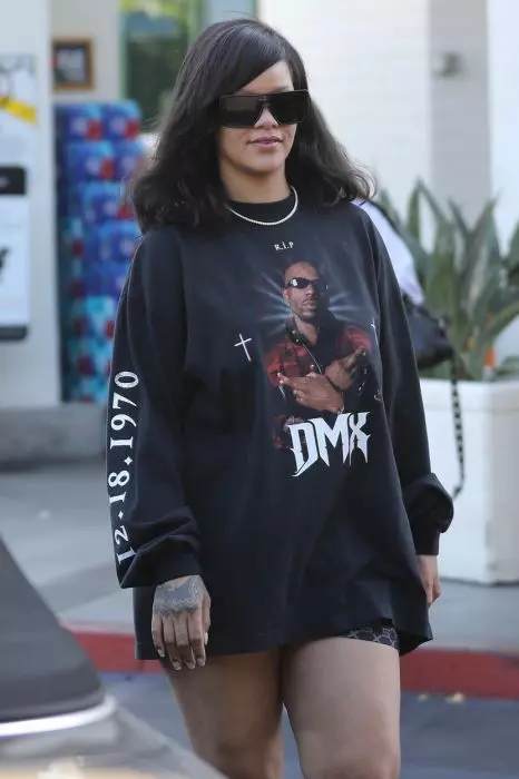 Rihanna cumparaturi