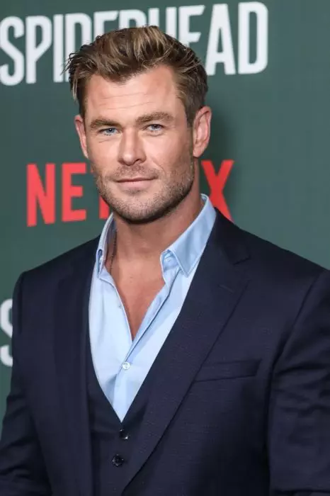 Chris Hemsworth premiera
