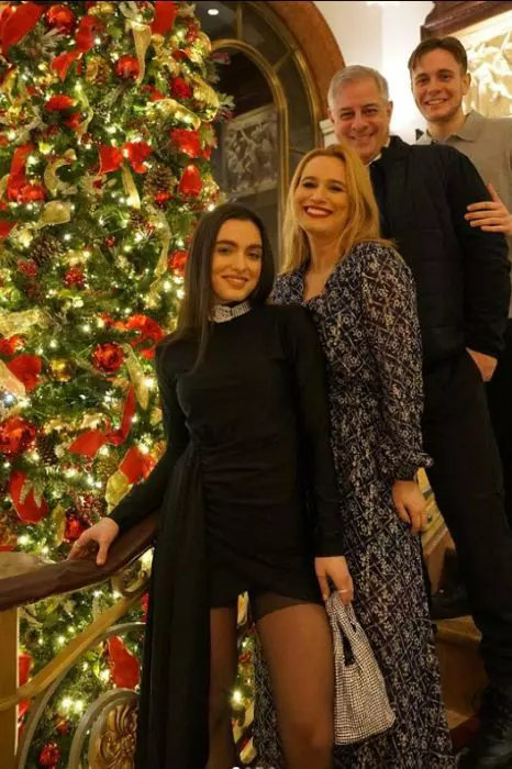 andreea-esca