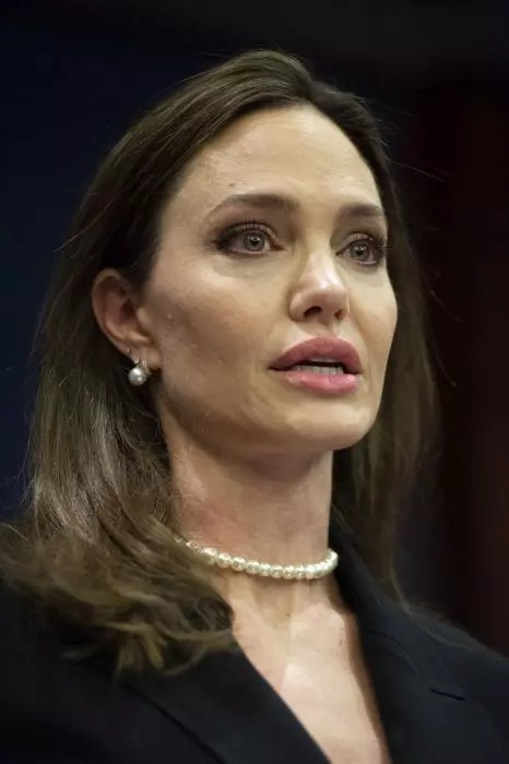 Angelina Jolie