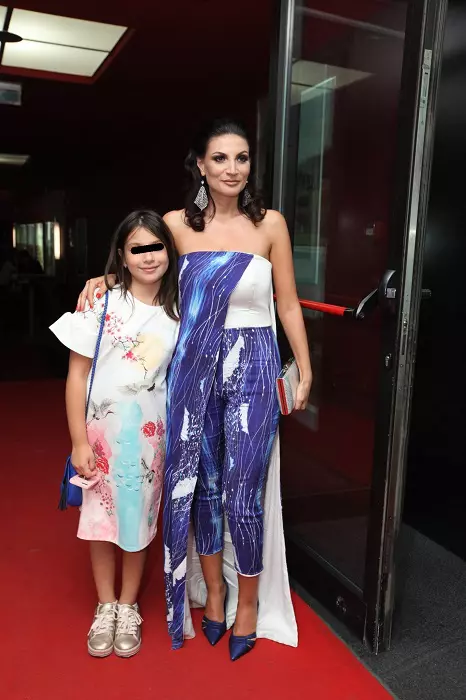 Ioana Ginghină și Ruxandra 3