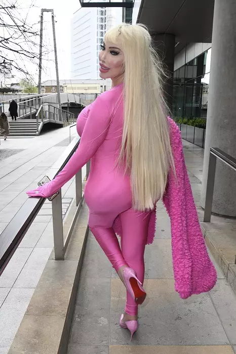 Jessica Alves Arrives at The GB News Studios
