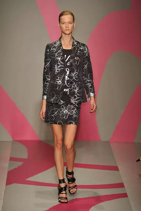 DKNY