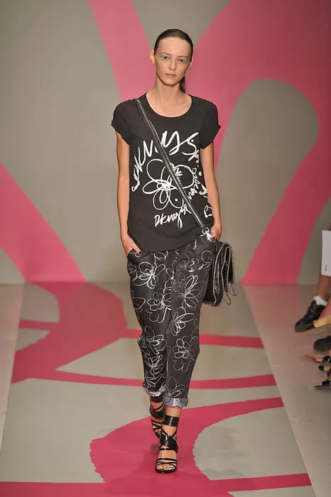 DKNY 