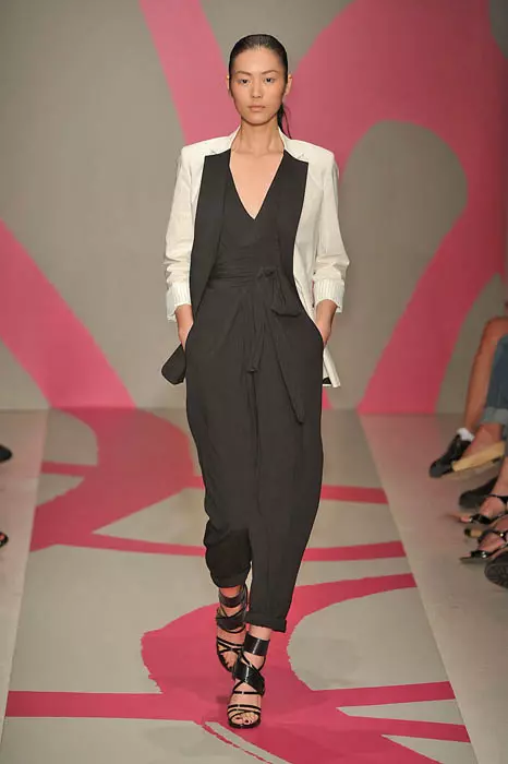 DKNY 