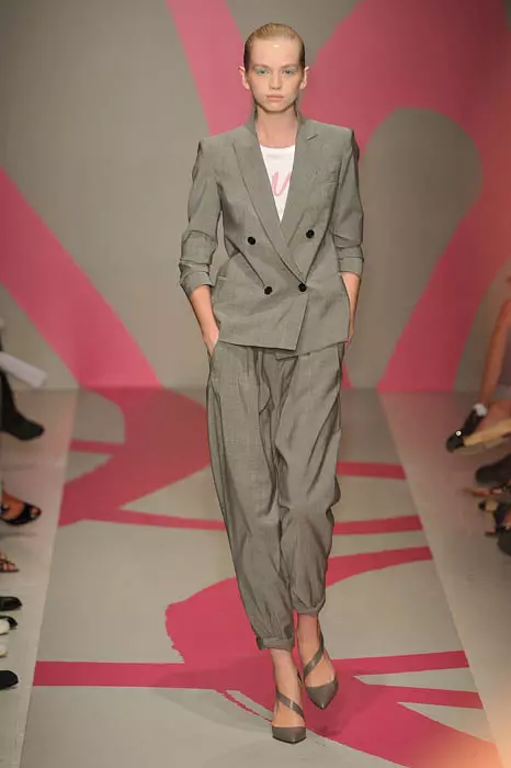 DKNY 
