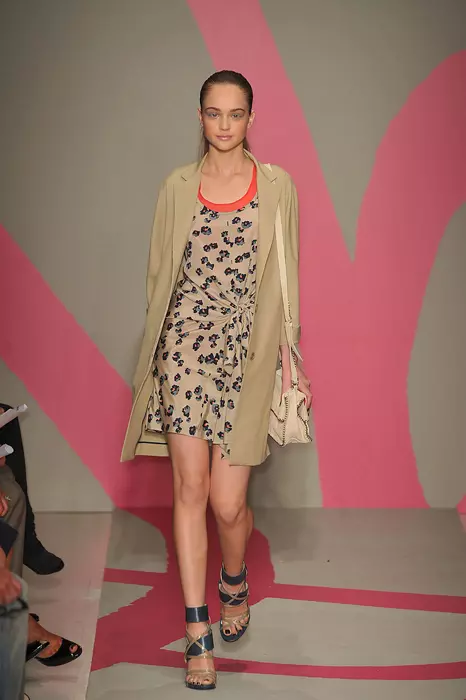 DKNY 