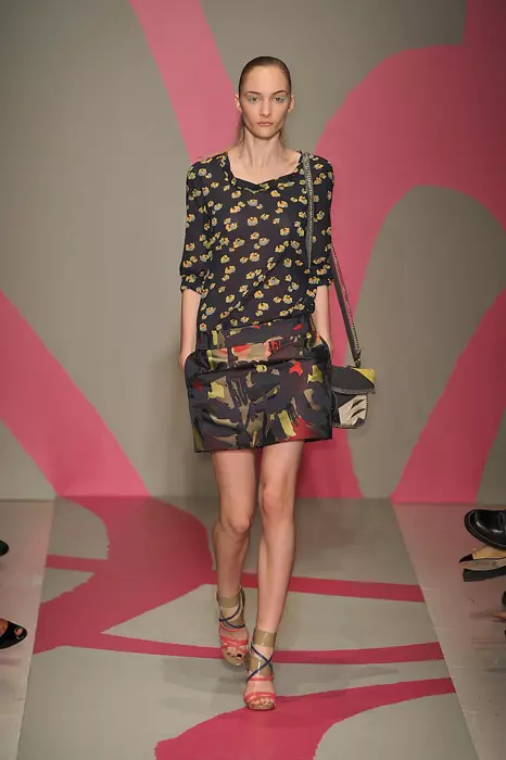 DKNY 