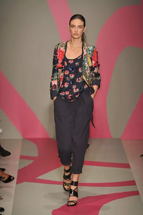 DKNY 