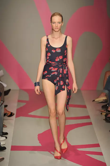 DKNY 