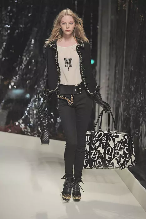 Moschino Cheap & Chic