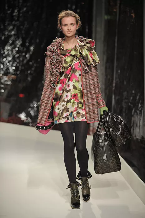 Moschino Cheap & Chic