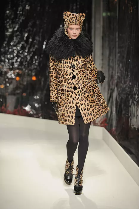 Moschino Cheap & Chic