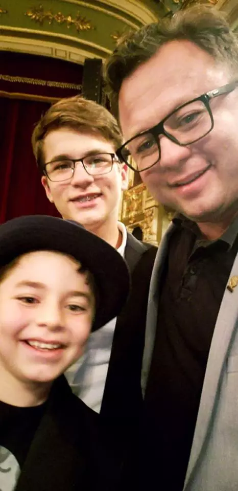 47573077_354373738695243_4215439413804531712_o