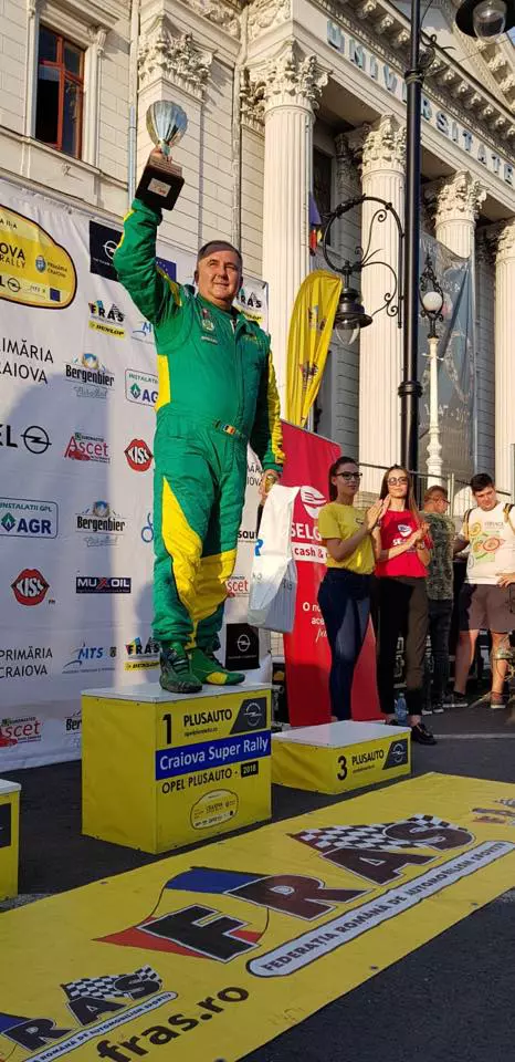 41758881_1732686610162227_3167789382983745536_n-1