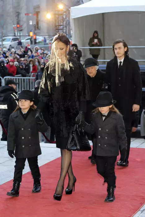 Celine Dion la inmormantarea lui Rene