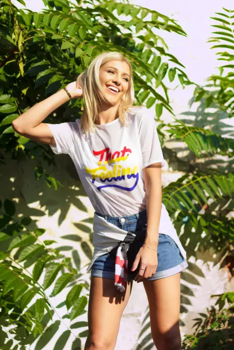 Cum să te îmbraci ca Alina Eremia. 5 ținute street style pentru acest sezon