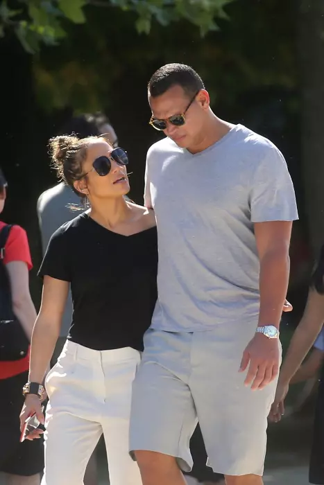Alex R si Jennifer Lopez