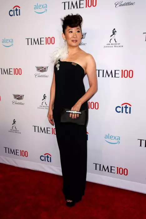 Sandra Oh