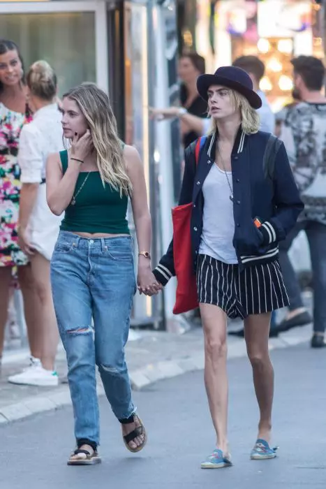 Cara Delevingne și Ashley Benson