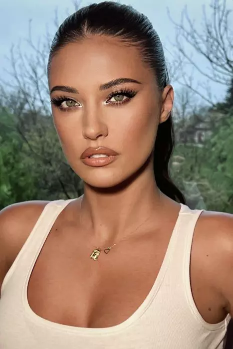 antonia-4