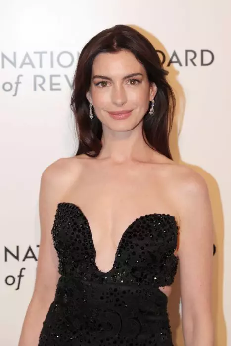 Anne Hathaway