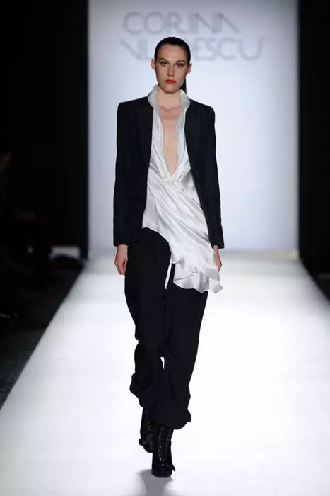 Corina Vladescu