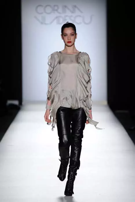 Corina Vladescu