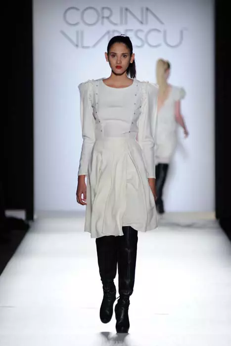 Corina Vladescu
