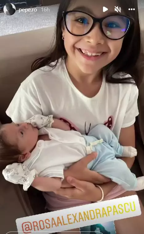 Fiicele-lui-Pepe-si-au-cunoscut-fratiorului