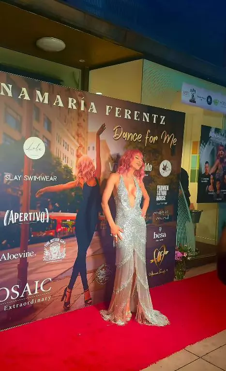 anamaria ferentz la lansarea albului ei