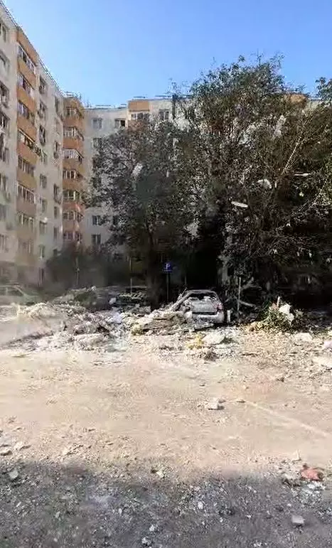 explozie-la-un-bloc-de-pe-calea-rahovei-in-bucuresti-langa-liceul-dimitrie-bolintineanu-s-a-activat-planul-rosu-1015886