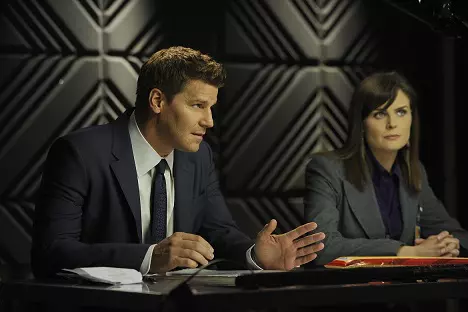 AXN_Bones_S6_10