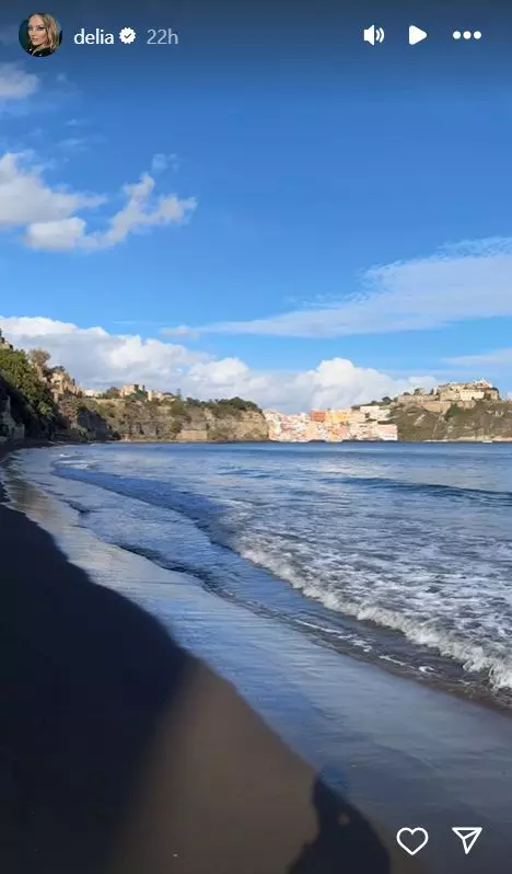 Delia, imagini din vacanța în Procida, Italia  (18)