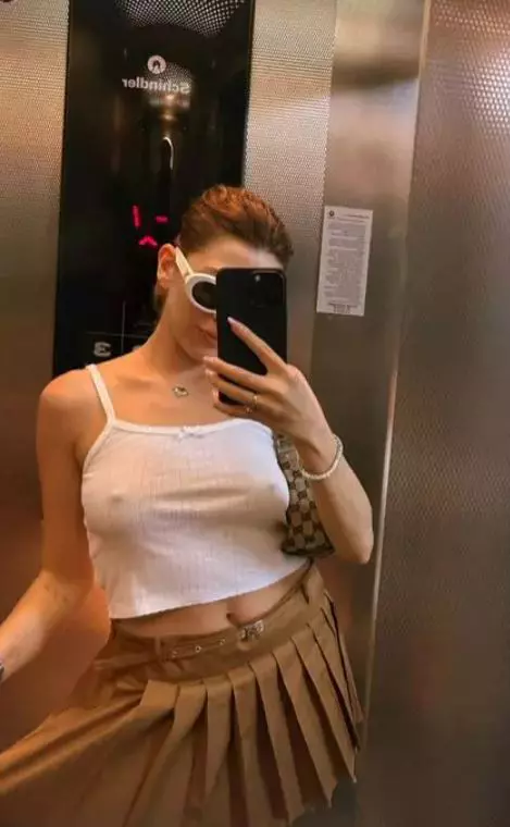 Cum arată inelul pe care Lidia Buble l-a primit de la Horațiu Nicolau. S-a pozat, din nou, cu bijuteria pe deget