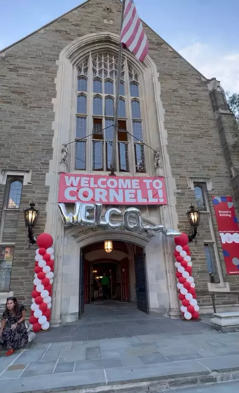 andreea-marin-imagini-violeta-campus-cornell-universitate (15)