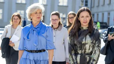Mirabela Grădinaru, gest neașteptat în delegația de la Praga. Cum a fost surprinsă partenera președintelui Nicușor Dan