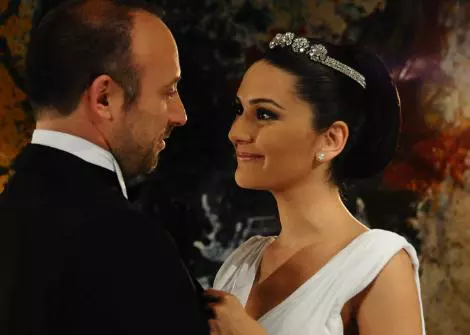 halit-ergenc-si-berguzar-korel