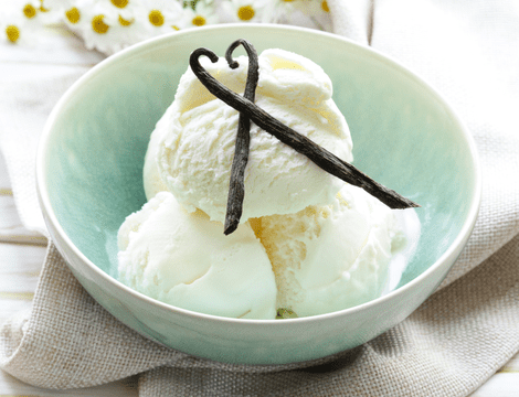 Reţeta de îngheţată fără zahăr. Cum se prepară cea mai sănătoasă înghețata de vanilie de casă