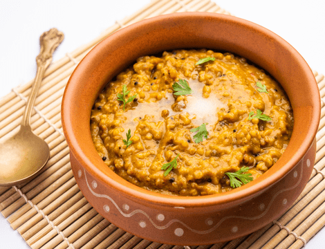 Mâncare de linte roşie cu orez - rețeta rapidă, plină de proteine și arome