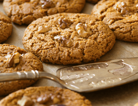 Biscuiți de casă cu nucă - rețetă simplă, gust intens și textură perfectă