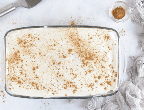 Prăjitură cu biscuiți și budincă: rețeta clasică fără coacere, pe gustul tuturor