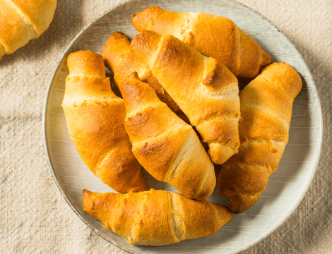 Cornuri cu gem - rețetă simplă pentru cornuri pufoase și aromate