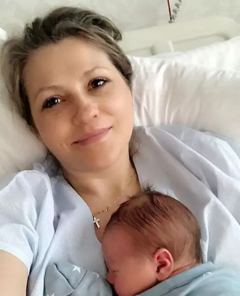 mirela-vaida-si-baiatul-ei