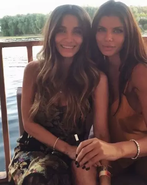Lili Sandu prietenie Ileana Lazariuc (1)