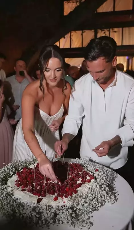 Fratele lui Radu Vâlcan s-a căsătorit   (2)