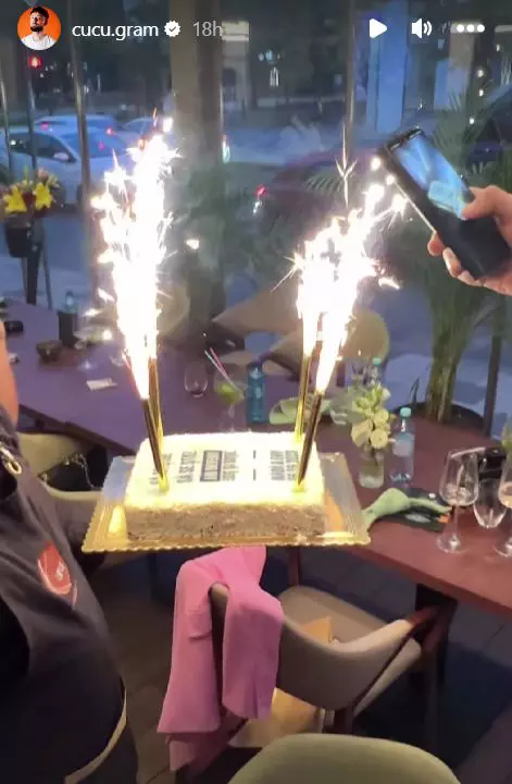 emi-de-la-noaptea-tarziu-si-iubita-lui-s-au-casatorit-cine-sunt-nasii.-primele-imagini-1-1