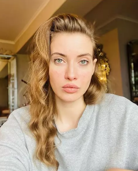 iulia albu acum