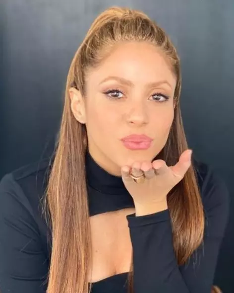 Shakira-2