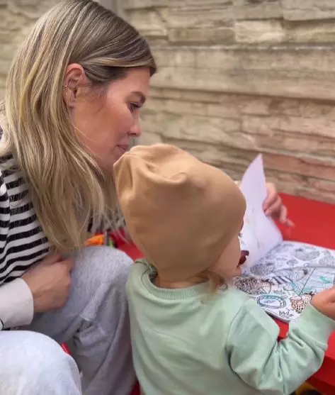 cit-de-mult-a-crescut-josephine-gina-pistol-noi-imagini-adorabile-cu-fiica-ei-si-a-lui-smiley-5